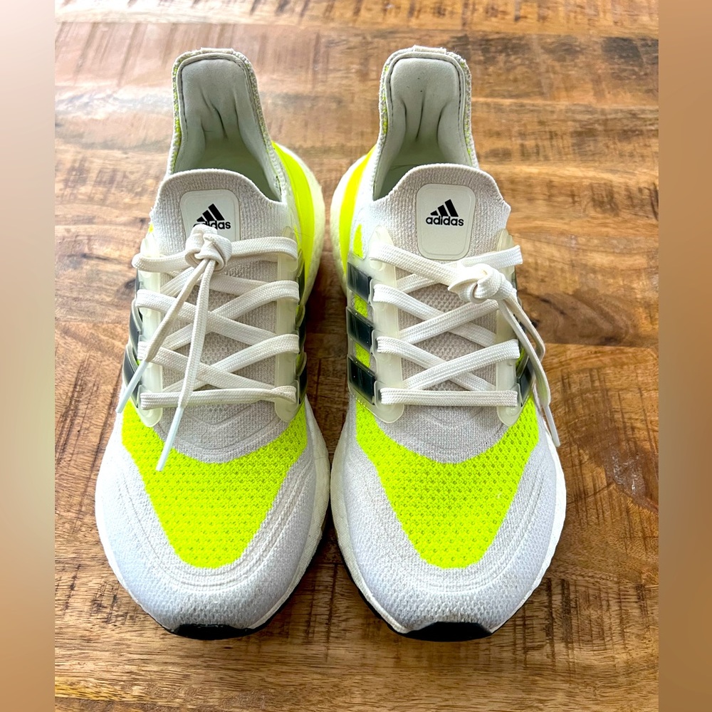 Adidas Ultraboost View 2